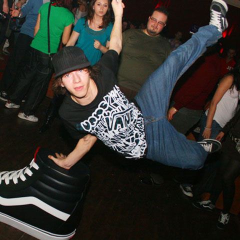 "Ahmed the dead terorist" a câştigat Counter Strike în paşi de dans, la Street Dance 2009. VEZI GALERIE FOTO ŞI VIDEO