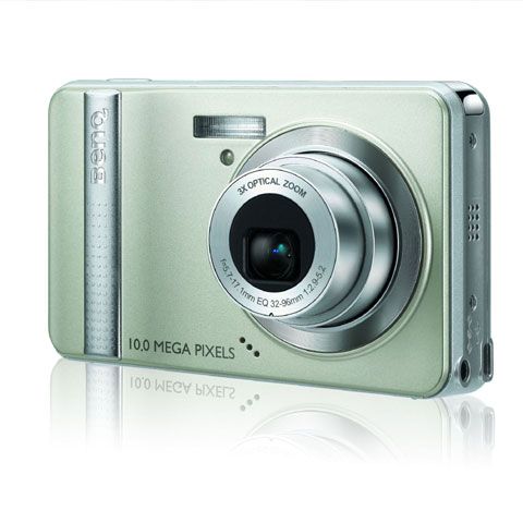 BenQ a anunţat două noi modele de camere foto