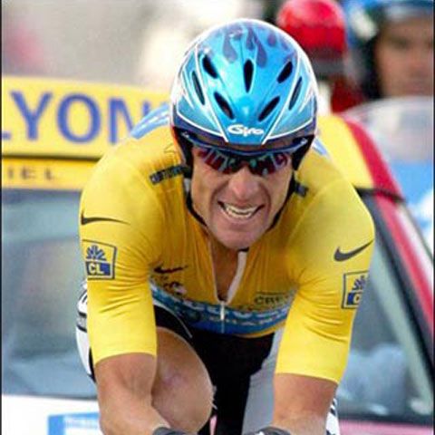 Ciclism: Lance Armstrong a abandonat în prima etapă a Turului Castiliei, după ce s-a accidentat