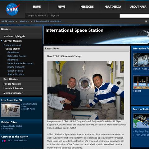 ISS a făcut o manevră pentru a evita încă un deşeu spaţial