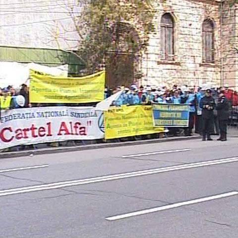 Sindicatele afiliate Cartel Alfa ameninţă cu proteste