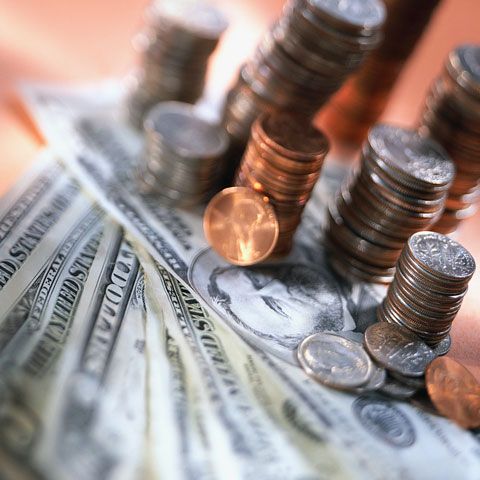 CE elimină din 2012 comisioanele pentru plata facturilor prin intermediul băncilor