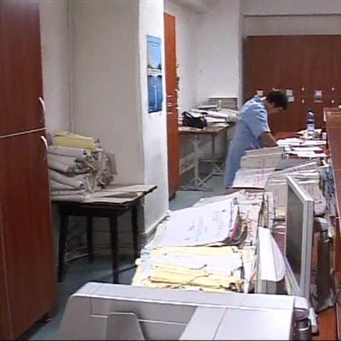 O avocata din Iaşi susţine că s-a îmbolnăvit grav din cauza condiţiilor insalubre din Judecătorie