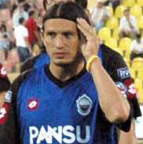 VIDEO / Toraman (Bursaspor) a reuşit două autogoluri în 22 de minute!