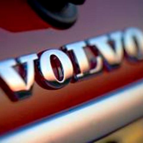 Ford confirmă discuţiile despre vânzarea Volvo