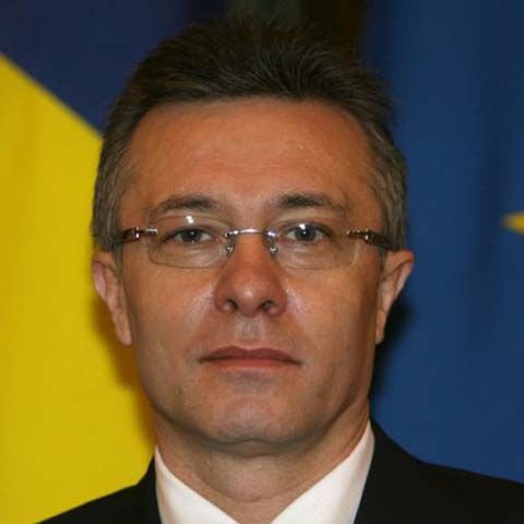 Diaconescu a cerut explicaţii autorităţilor moldovene legate de românii întorşi la graniţă