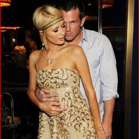 Paris Hilton fuge de căsătorie