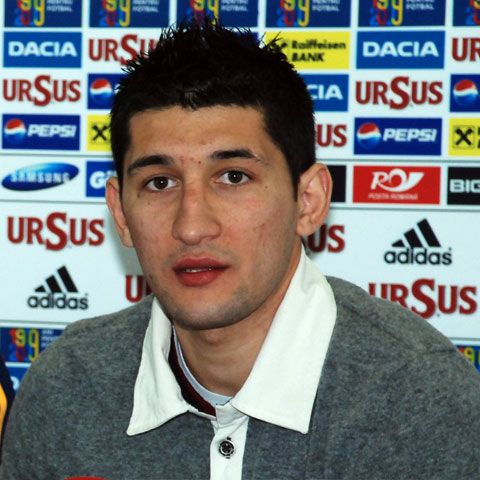 Costea a părăsit cantonamentul naţionalei şi nu va face deplasarea în Austria, fiind suspendat