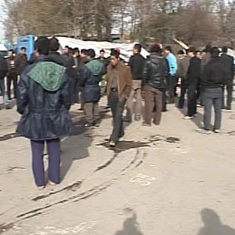 Peste 400 de chinezi, rămaşi fără loc de muncă în România, au fost scoşi din ţară în ultimele patru luni