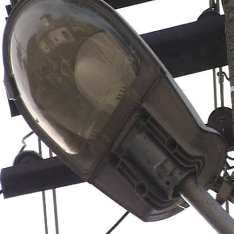 Mai mulţi primari din judeţul Argeş au decis să oprească iluminatul stradal 