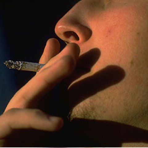 Unul din trei români este fumător