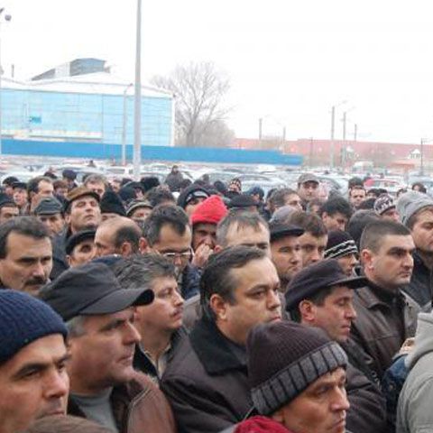 Sute de angajaţi ai operatorului portuar SOCEP au protestat din cauza modificării orarului de lucru