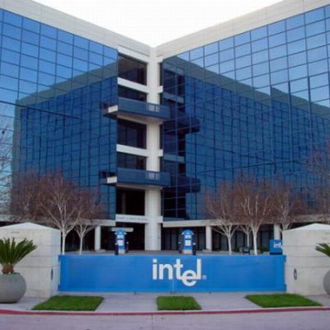 Intel va face angajări în România, în 2009