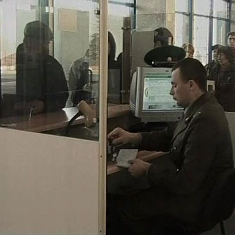 Premierul moldovean a insinuat că românii întorşi de la graniţă s-ar fi implicat în campania electorală