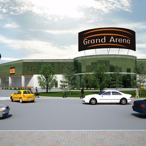Probleme pentru centrul comercial Grand Arena: chiriaşii nu mai vor spaţiile rezervate