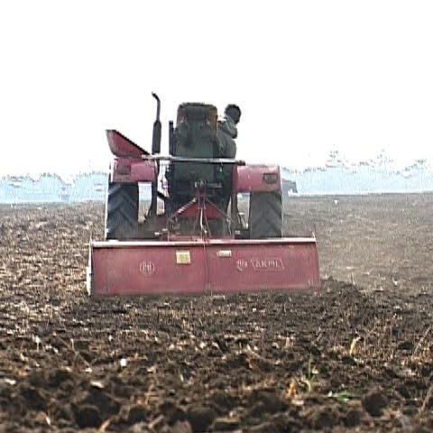 Ţăranii din Bistriţa Năsăud nu au bani să însămânţeze terenurile 