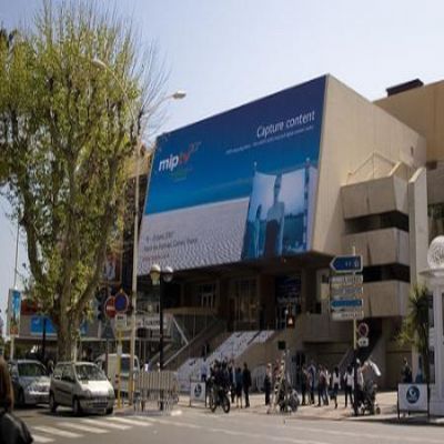 Sora Elodiei, Marika, a făcut senzaţie la Cannes 