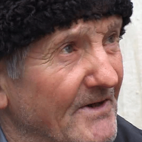 Doi bătrâni şi o mamă a patru copii au fost graţiaţi de preşedintele Traian Băsescu