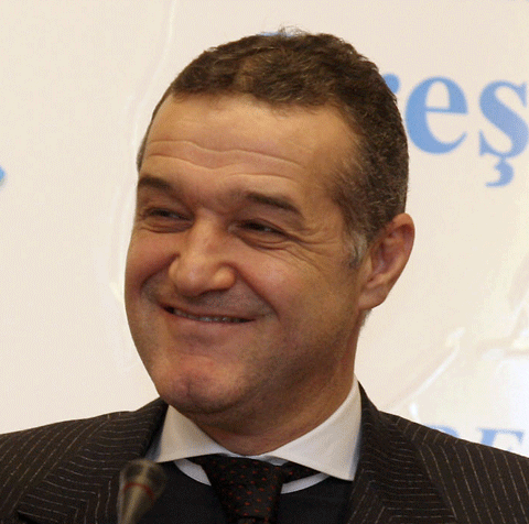 Gigi Becali a fost audiat la Poliţia Capitalei