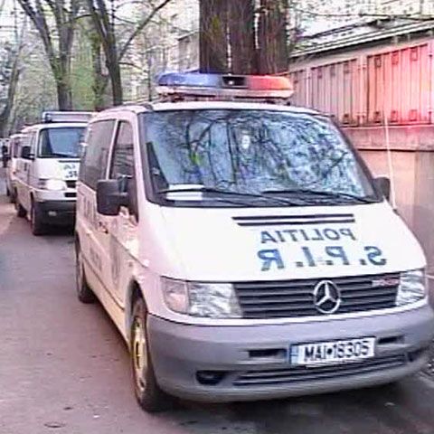 Una dintre persoanele reţinute alături de Gigi Becali va fi cercetată în stare de libertate