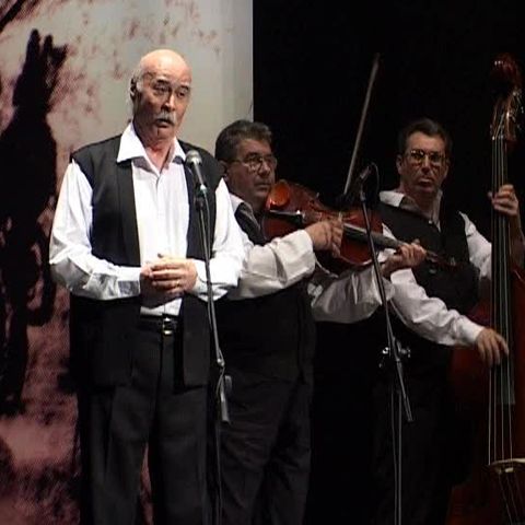 Teatrul din Caracal a fost redeschis după 22 de ani 