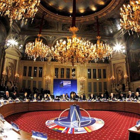 Statele membre NATO sunt gata să trimită până la 5.000 de soldaţi în plus în Afganistan