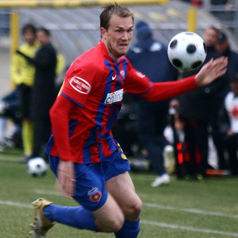 Steaua câştigă în lipsa lui Becali: 1-0 cu Gloria Bistriţa