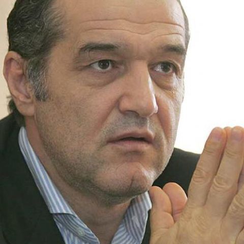Declaraţiile martorilor în cazul arestării lui Gigi Becali sunt diferite