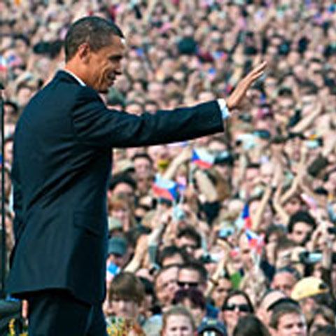 SUA au responsabilitatea morală de a acţiona primele pentru eliminarea armelor nucleare