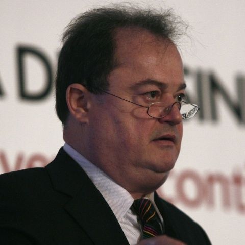 NewsIn: Liderii filialelor PD-L şi PSD care nu se înţeleg în teritoriu ar putea fi chemaţi la Bucureşti