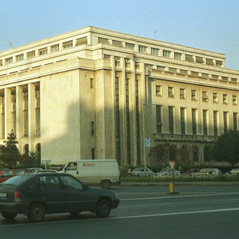 Cumulul pensiilor cu veniturile salariale vor fi dezbătute în şedinţa de Guvern de astăzi