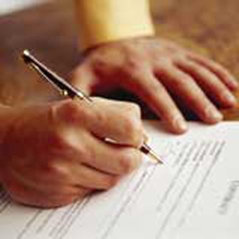 Firmele sunt nevoite să apeleze la renegocierea contractelor