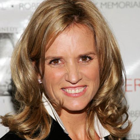 Cursuri de educaţie civică pentru elevii români, după cartea nepoatei lui J. F. K.