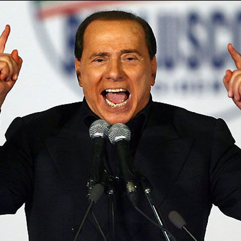 Cutremurul din Italia a fost urmat de peste 800 de replici, a anunţat Berlusconi