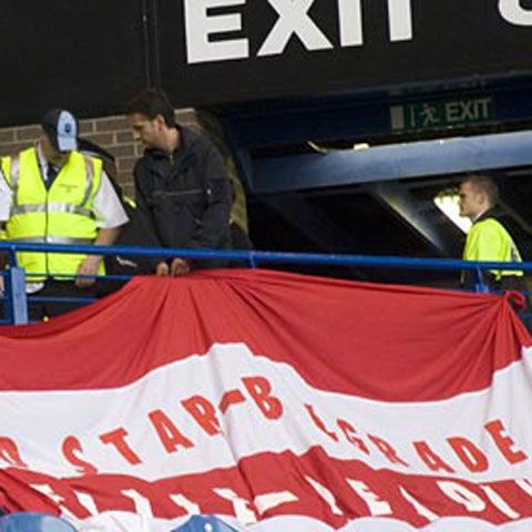 O altă "Stea" în colaps. Jucătorii echipei Steaua Roşie Belgrad nu au bani pentru mâncare şi chirie