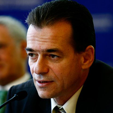 Orban anunţă că liberalii vor depune o moţiune simplă pe agricultură