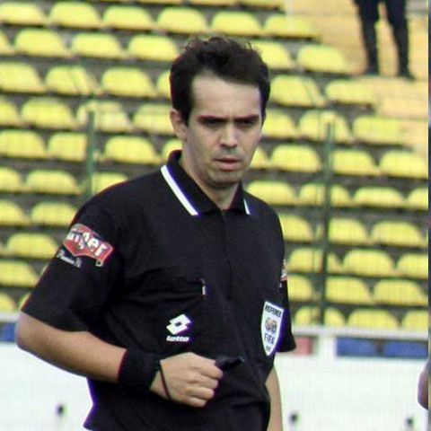 Augustus Constantin: Sunt confuz, habar nu am ce se întâmplă, tatăl meu nu îmi răspunde la telefon