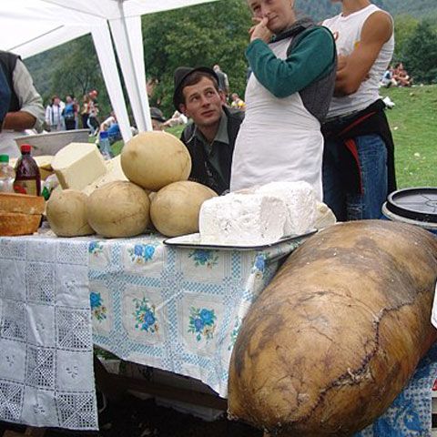Târg de produse ecologice, cu ocazia Paştelui, la Braşov