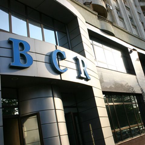 Unităţile BCR vor fi închise în zilele de 19, 20 aprilie şi 1, 2 mai
