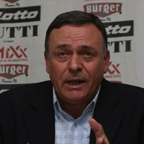 Referees`s head  Gheorghe Constantin quits as prosecutors search his house in bribery allegations