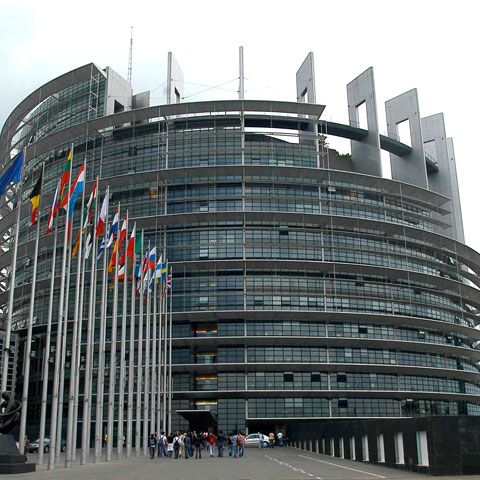 Eurobarometru: Doar 35% dintre europeni spun că vor vota la alegerile pentru Parlamentul European din iunie