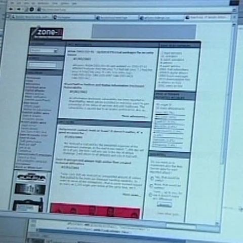 Site-urile de socializare dăunează moralităţii, se arată într-un studiu realizat în SUA 