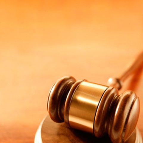 Preşedintele Projust: Ministerul Justiţiei practică, încă, politica pumnului în gură