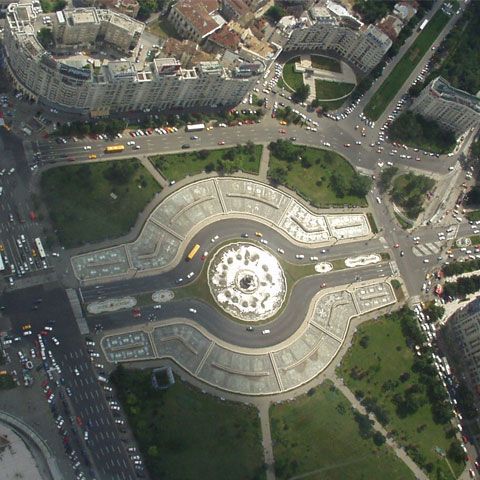 Traficul pe bulevardul Unirii din Capitală a fost restricţionat, duminică, pentru concertul de Paşte