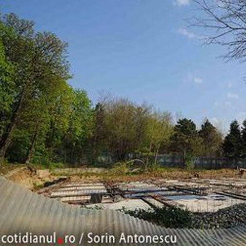 Un hotel de 12 etaje înfipt în inima Herăstrăului