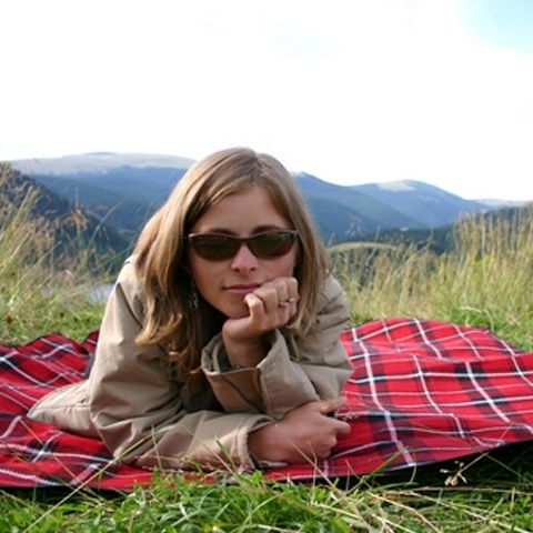 Românii vor avea 11 zile libere pe an, începând din 2009