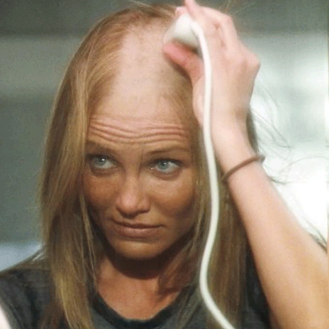 Cameron Diaz, pentru prima oară rasă în cap