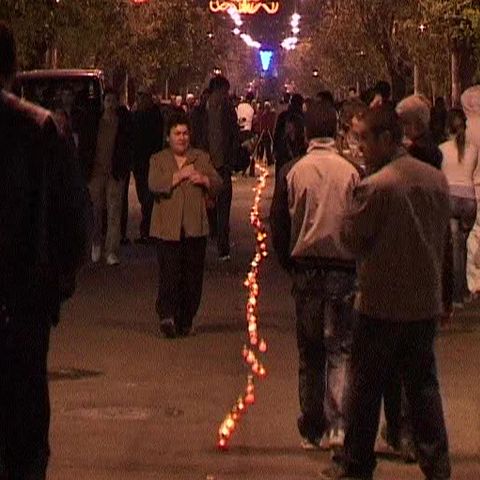 La Târgovişte, în Vinerea Mare, s-au aprins peste 2000 de lumânări 