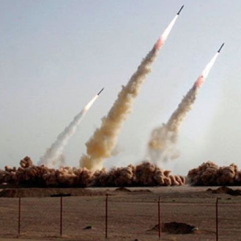 Armata israeliană se pregăteşte să bombardeze Iranul, potrivit The Times