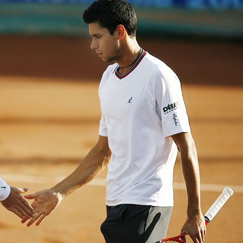 Hănescu, abandon în primul tur la Barcelona